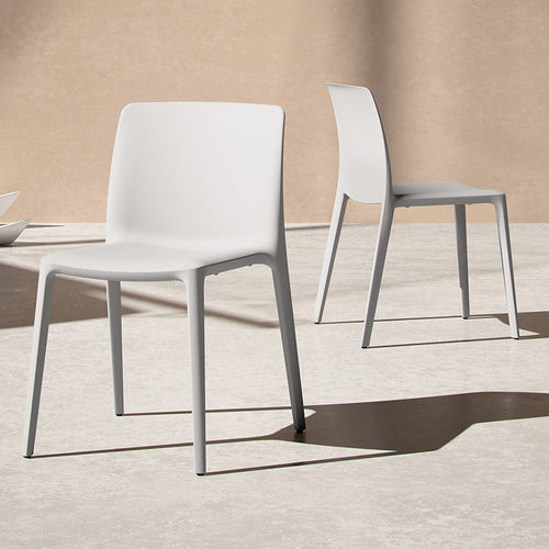 Chaise contemporaine - FLUIT - Actiu - d'extérieur / de jardin / d'intérieur
