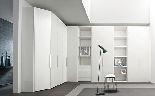 Armoire d'angle - MULTIPLO - Le Monde Wood - contemporaine / en bois / à portes battantes