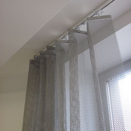 Rideau à plis - CHAINMAIL  - LE LABO DESIGN - géométrique / en acier inoxydable