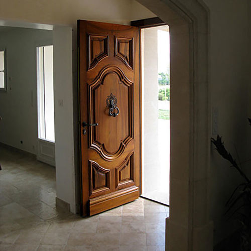 Porte d'entrée - ROUSSILLON - ATELIER BERTOLI  Design Production - en chêne / en noyer / battante