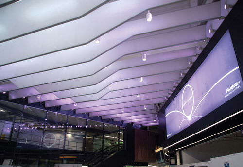 Structure tendue sur ossature métallique - HEATHROW T2B - Fabric Architecture - pour plafond / avec membrane en fibre de verre / pour aéroport