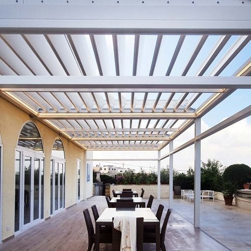 Pergola à lames orientables - SPRECH S.r.l. - autoportée / adossée / en aluminium