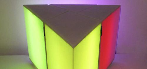 Colonne lumineuse contemporaine - D*LIGHT - Dupont Building and Construction