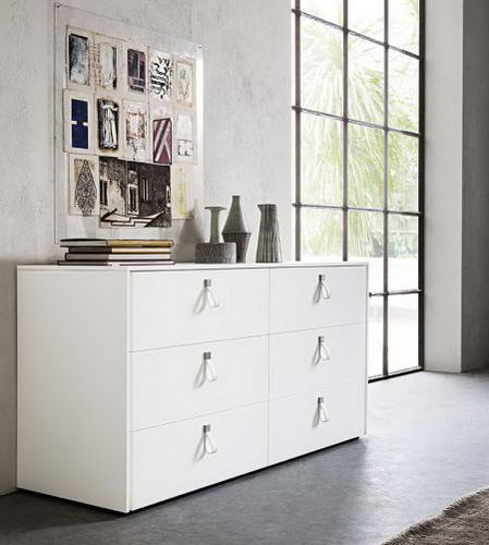Commode contemporaine - CLUB - Morassutti Arredamenti - en bois laqué / non spécifié / blanche