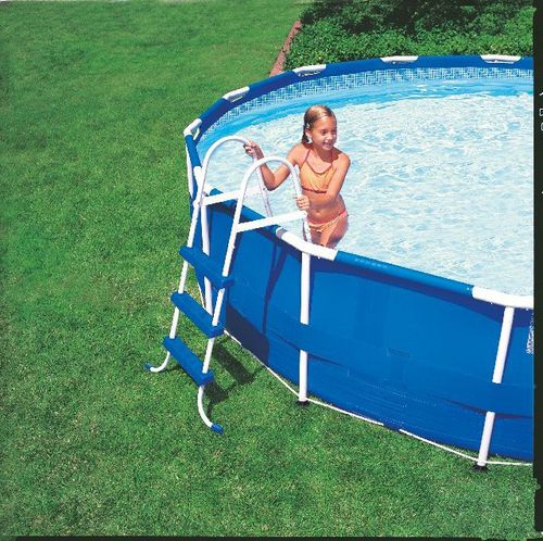 Échelle de piscine résidentielle - 28060 - INTEX