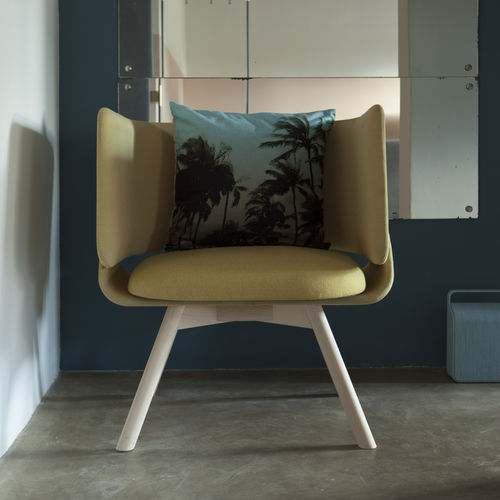 Fauteuil contemporain - DADA 781 - TEKHNE S.r.l. - en cuir / en tissu / en hêtre