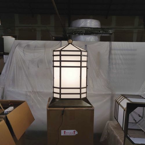 Lanterne sur mesure - TEKNI-LED - contemporaine / en métal / de sol