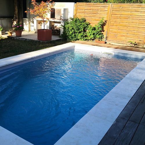 Margelle de piscine en béton - SILK - ROUVIERE - antidérapante / d'angle