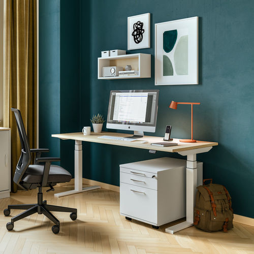 Bureau sur pied - ASSMANN BÜROMÖBEL GMBH & CO. KG - individuel / contemporain / en bois