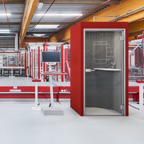 Cellule de concentration pour 1 personne - SYNEO SOFT | PHONE - ASSMANN BÜROMÖBEL GMBH & CO. KG - avec porte vitrée / en bois / en tissu
