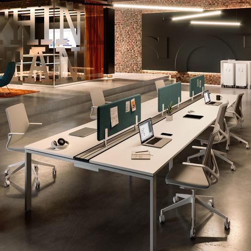 Bureau pour open space - SOLOS - ASSMANN BÜROMÖBEL GMBH & CO. KG - sur pied / individuel / contemporain