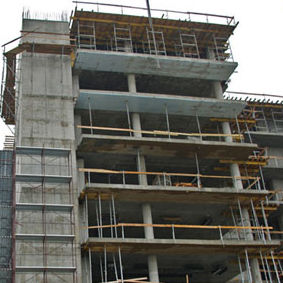 Mur-rideau en panneaux - Heberger System-Bau - en béton armé