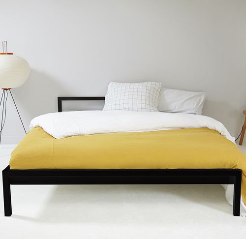 Lit double - PURE - Hans Hansen Furniture - contemporain / avec tête de lit / en acier à revêtement par poudre
