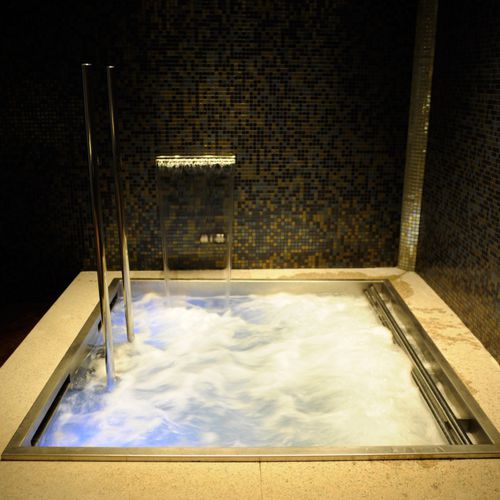 Spa de nage encastrable - Freixanet Wellness - rectangulaire / multiplace / en inox