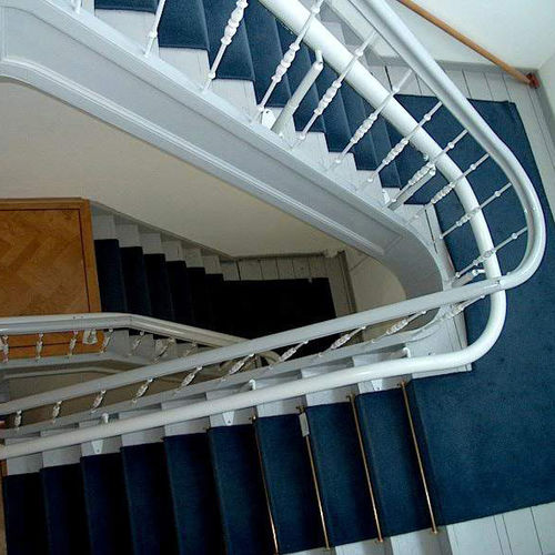 Fauteuil monte-escalier d'intérieur - VERMEER - Handicare Stairlifts BV - tournant