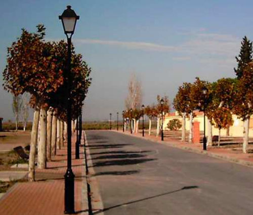 Lampadaire urbain - PRAGA FC6 - Simon Lighting - classique / en PMMA / à LED