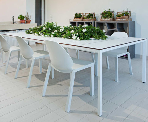 Table contemporaine - QTab - Bsinergy - en HPL / avec piètement en aluminium / rectangulaire