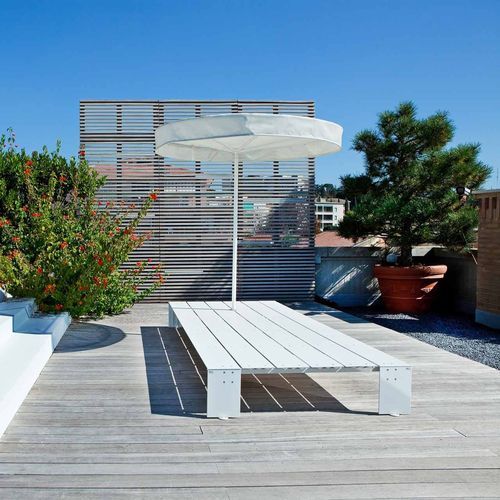 Banc de jardin contemporain - Sit-in - Bsinergy - en acier peint / en aluminium extrudé / sans dossier