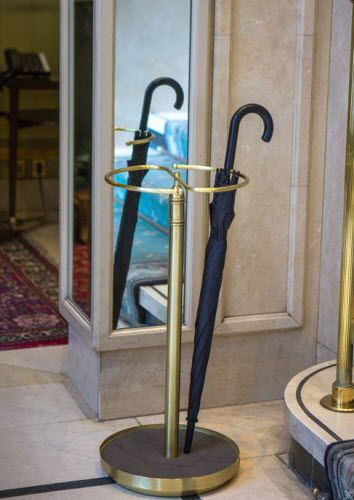 Porte-parapluie en fonte de fer époque 1900 | Ecritoire Antiquites