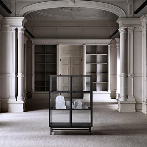 Vitrine contemporaine - FINN - Piet Boon Collection - en verre / en acier à revêtement par poudre / professionnelle
