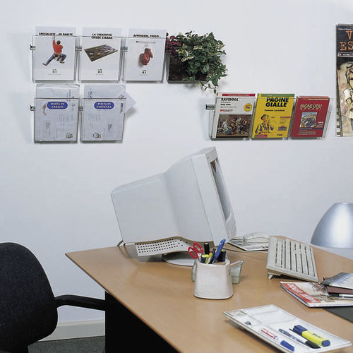 Porte-brochures mural - ESPOSITORE DA PARETE VISION - STUDIO T - en aluminium anodisé / en plastique / pour commerce