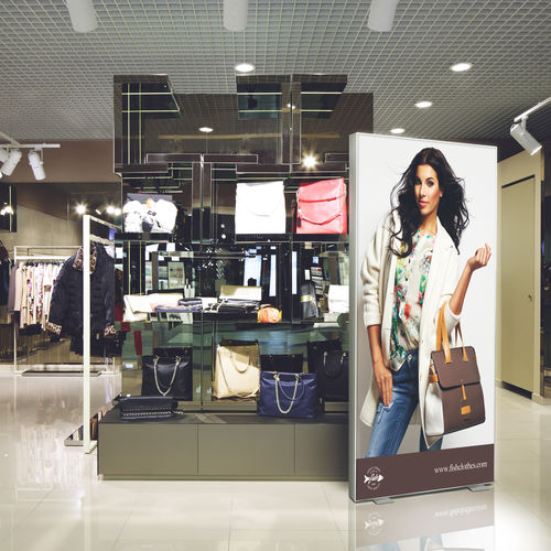 Totem publicitaire - STUDIO T - éclairé / pour magasin