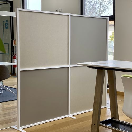 Séparateur de bureau au sol - TETRIX LAM - STUDIO T - auto-portant / en aluminium / stratifié
