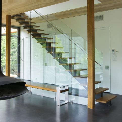 Escalier droit - BACKBONE 007 - BATTIG DESIGN - à marches en bois / structure en acier inoxydable / contemporain