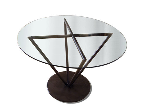 Table contemporaine - THIRA - GONZALO DE SALAS - en verre / ronde