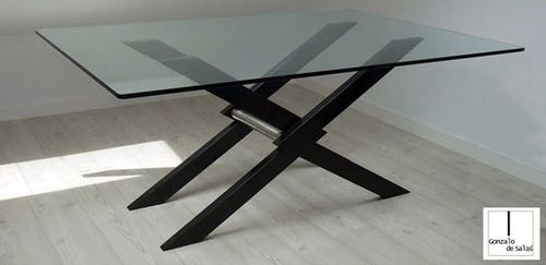 Table de réunion contemporaine - XENDRA - GONZALO DE SALAS - en métal / en fer / en métal laqué