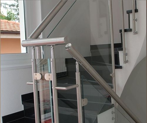 Garde-corps en verre - KELLER TREPPENBAU AG - à panneaux / d'intérieur / pour escalier