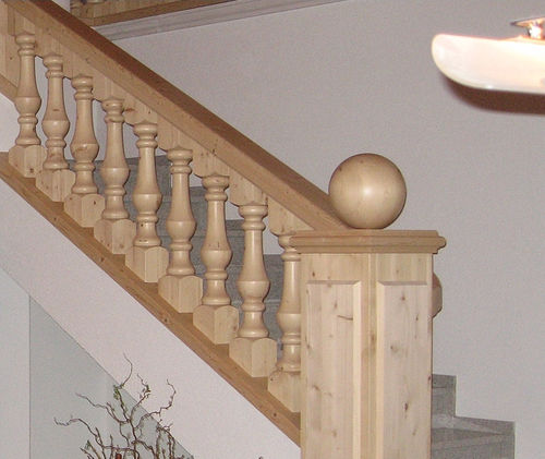 Garde-corps en bois - KELLER TREPPENBAU AG - de type balustrade / d'intérieur / pour escalier