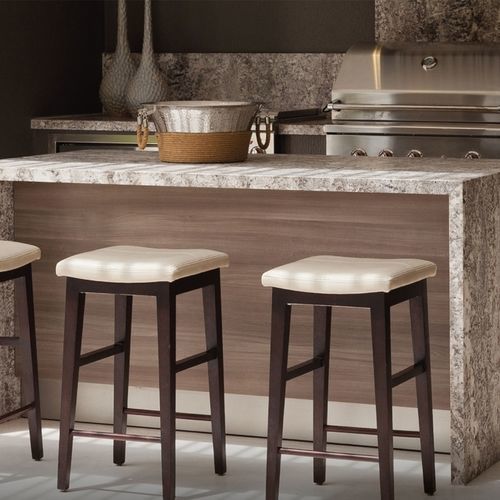 Tabouret de bar contemporain - GRAFITO - Adriana Hoyos - en tissu / avec piètement en bois / 4 pieds