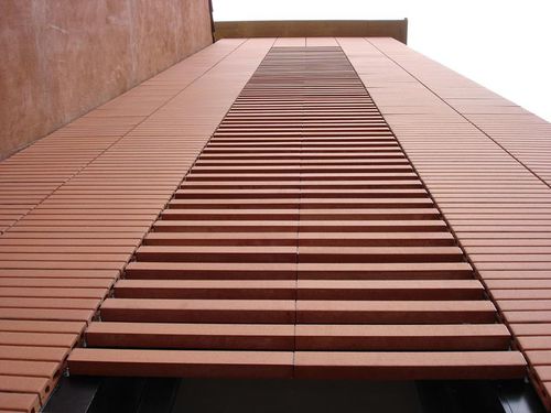 Brise-soleil en terracotta - TERRASHADE - Palagio | Architetture in terracotta - pour façade