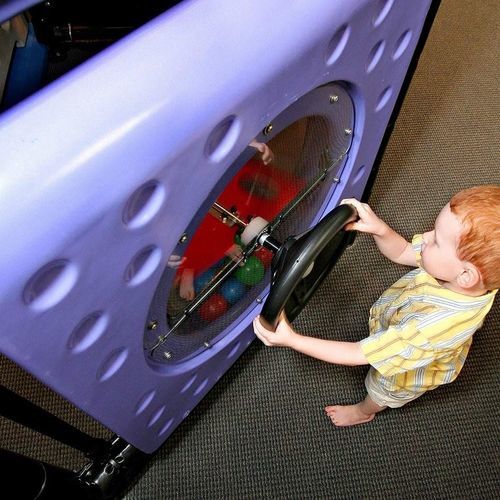 Panneau ludique en plastique - BALL POPPER  - Soft Play LLC - avec volant