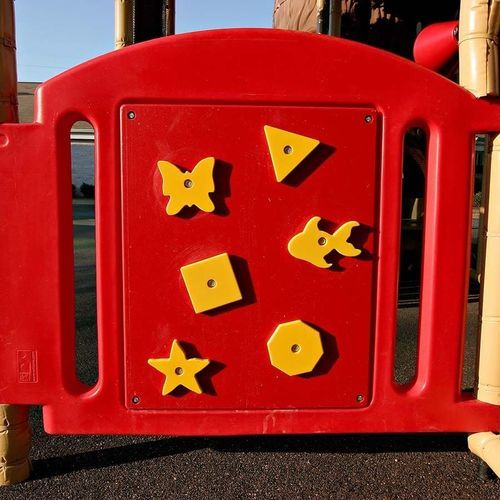 Clôture interactive - TODDLER ACTIVITY  - Soft Play LLC - à panneaux / pour parc de jeux / en plastique