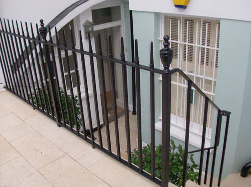 Garde-corps en fonte - RCI SERIES - British Spirals & Castings - à barreaux / d'extérieur / pour balcon