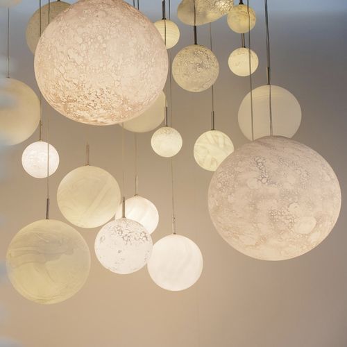 Lustre contemporain - PLAN&Egrave;TES - Semeur d'étoiles - en verre soufflé / à boules / 1 niveau