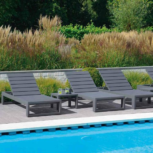 Bain de soleil contemporain - VITORIA - BOREK parasols | outdoorfurniture - en aluminium / de jardin / inclinable