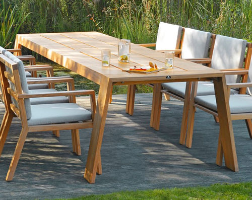 Table à manger contemporaine - VIKING - BOREK parasols | outdoorfurniture - en teck / rectangulaire / résidentielle