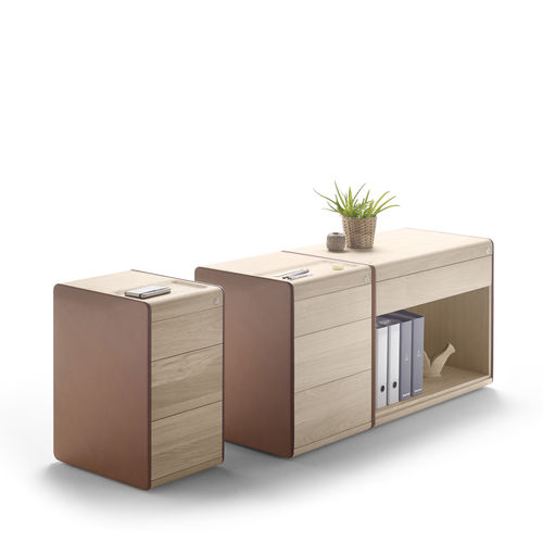 Armoire de classement basse - HELDU - Alki - en bois / en cuir / contemporaine