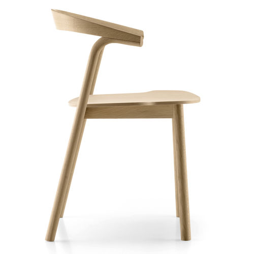 Chaise contemporaine - MAKIL  - Alki - d'intérieur / en chêne / en bois massif