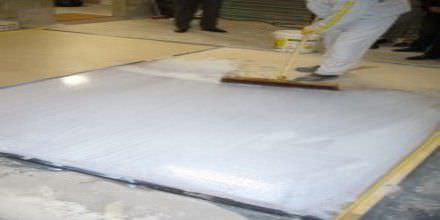 Couche d'adhérence pour béton - WEBER.FLOOR 4716 - Weber Industries - acrylique / pour ragréage de sols