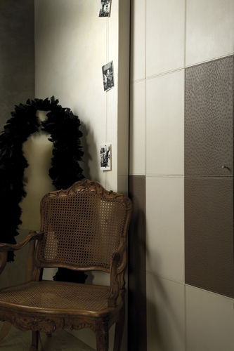Panneau décoratif mural - Aut - Christophe Fey Concept - en cuir / texturé