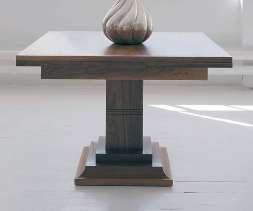 Table à manger contemporaine - ASTI - William Yeoward - en chêne / en noyer / en acajou