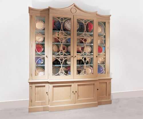Vaisselier de style - CHERINGTON - William Yeoward - en noyer