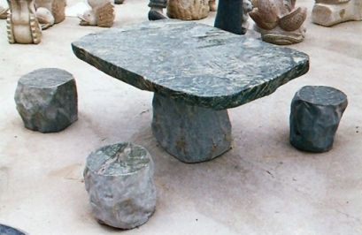 Table contemporaine - The Stromberg Group - en pierre / rectangulaire