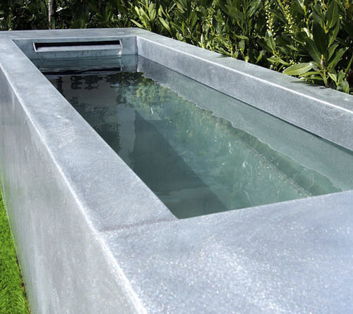 Fontaine de jardin -  BASSIN FILANT - Tonton Zingueur - en zinc / contemporaine / par Olivier Joannin