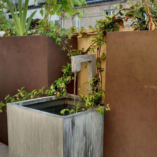 Fontaine de jardin - -BASSIN A BEC  - Tonton Zingueur - au sol / en zinc / en zinc-titane