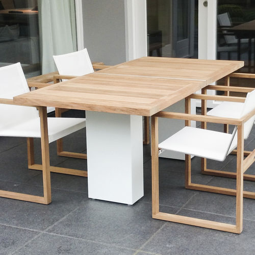 Table contemporaine - DOBLE - FueraDentro - en teck / en verre trempé / en acier inoxydable